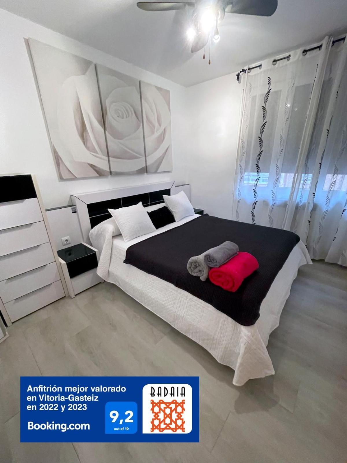 A Puertas De La Catedral 90m2 Con Garaje Apartment